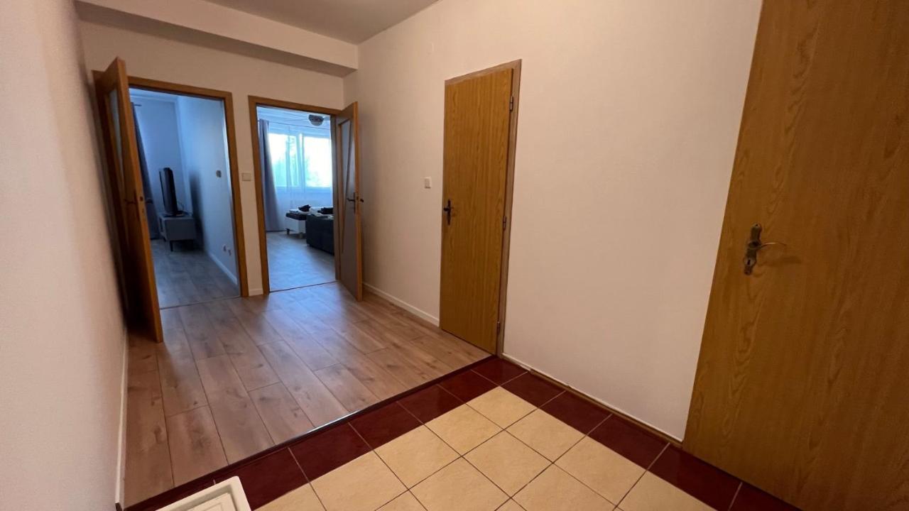 2 Room Apartment, Near Oc Galeria, Petrzalka Bratysława Zewnętrze zdjęcie
